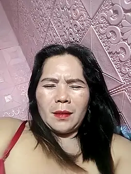 Cutehornywetmom online show from March 3, 6:13 pm