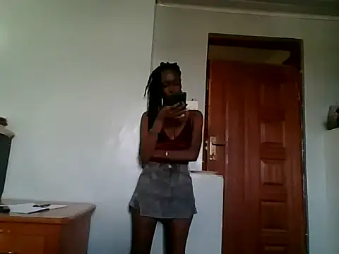 Prettybecs online show from October 10, 7:31 am