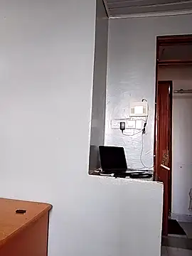 Snapshot of Prettybecs chatting on February 12, 1:44 pm Prettybecs online show from February 12, 1:44 pm