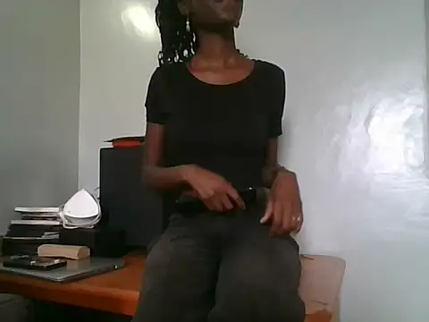 Prettybecs online show from October 6, 7:53 am