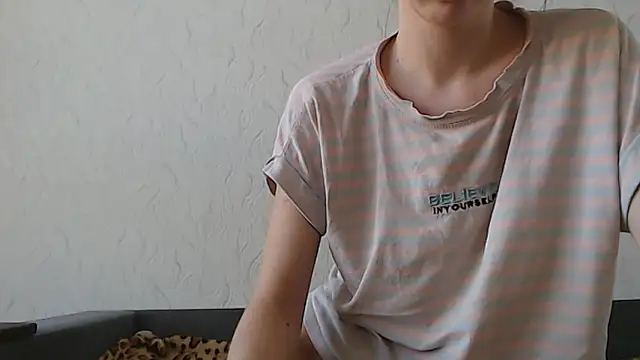 HoneyWiles online show from March 11, 2:22 pm