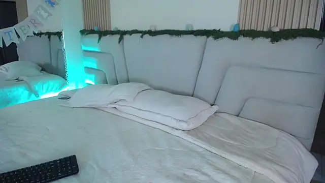 Miss Loise online show from March 31, 4:03 am