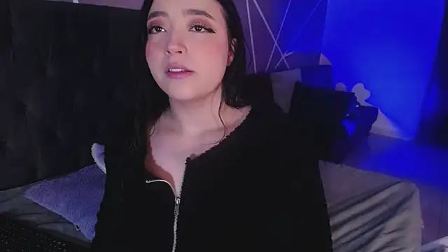 Snapshot of Miss_Loise chatting on March 7, 1:18 pm Miss Loise online show from March 7, 1:18 pm
