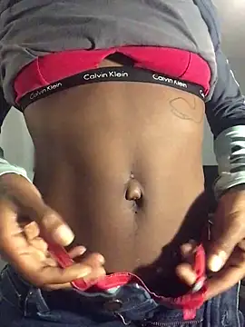 Snapshot of wishwashhy22 chatting on February 16, 8:21 am wishwashhy22 online show from February 16, 8:21 am