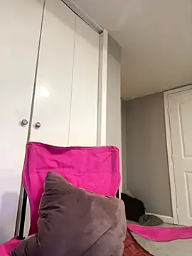 Snapshot of wishwashhy22 chatting on September 23, 10:00 am wishwashhy22 online show from September 23, 10:00 am