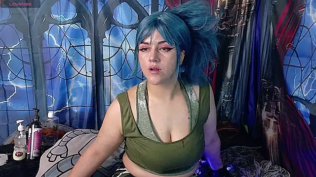 Snapshot of cristina_blu21 chatting on June 28, 2:34 pm cristina blu21 online show from June 28, 2:34 pm