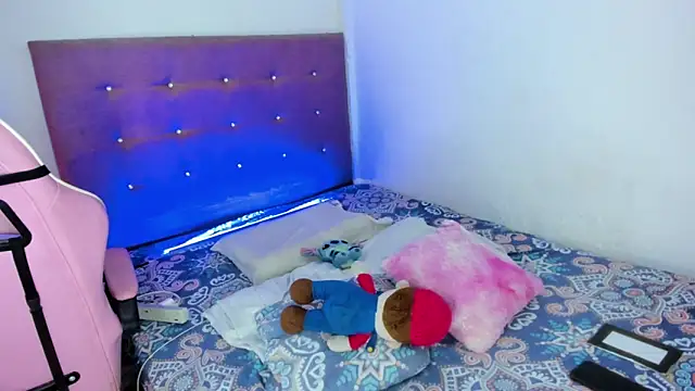 Snapshot of OSORIOMAFE chatting on March 13, 12:24 pm OSORIOMAFE online show from March 13, 12:24 pm