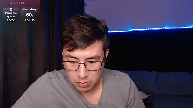 andrewmhilton  online show from March 14, 5:57 am