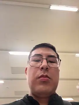 andrewmhilton  online show from March 25, 10:08 pm