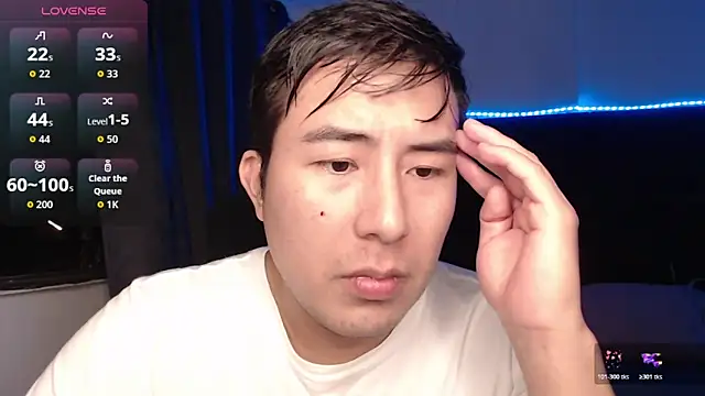 Snapshot of andrewmhilton_ chatting on March 3, 5:14 am andrewmhilton online show from March 3, 5:14 am