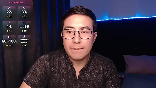 Snapshot of andrewmhilton_ chatting on March 2, 6:14 am andrewmhilton online show from March 2, 6:14 am