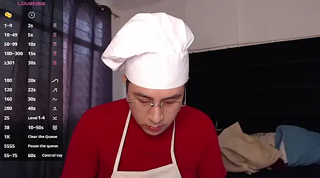 Snapshot of andrewmhilton_ chatting on March 12, 7:58 pm andrewmhilton online show from March 12, 7:58 pm