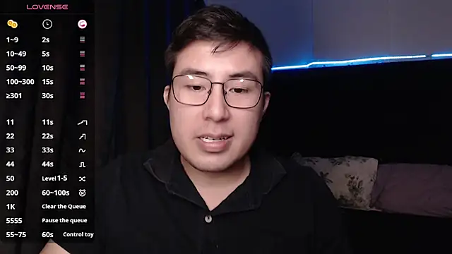 Snapshot of andrewmhilton_ chatting on November 7, 5:34 am andrewmhilton online show from November 7, 5:34 am