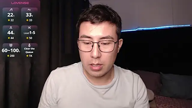 Snapshot of andrewmhilton_ chatting on February 1, 7:17 am andrewmhilton online show from February 1, 7:17 am