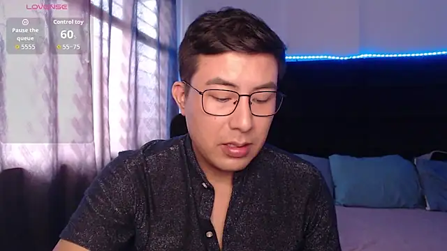 andrewmhilton  online show from April 2, 6:03 pm