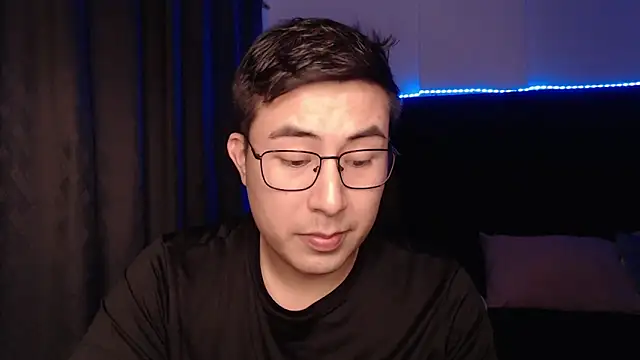 andrewmhilton  online show from March 29, 6:15 am