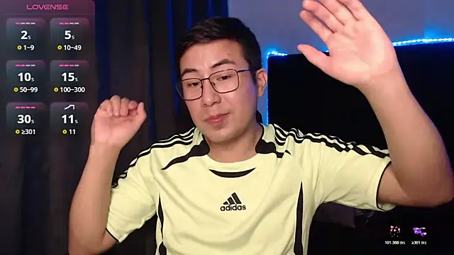 Snapshot of andrewmhilton_ chatting on February 20, 5:26 am andrewmhilton online show from February 20, 5:26 am