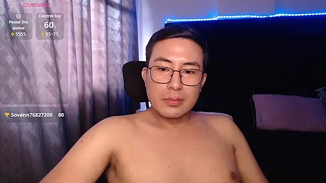 andrewmhilton  online show from March 31, 6:32 pm