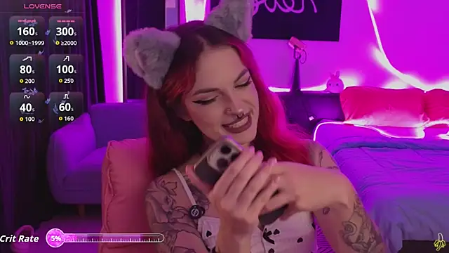 BratzieDarsie online show from April 21, 2:01 pm