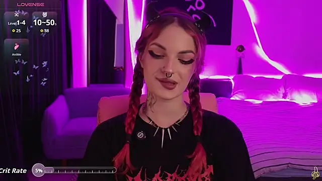 BratzieDarsie online show from April 3, 3:40 pm