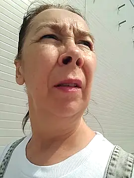 Celine Faer1 online show from May 28, 7:27 am