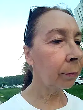 Snapshot of Celine_Faer1 chatting on June 15, 2:50 pm Celine Faer1 online show from June 15, 2:50 pm