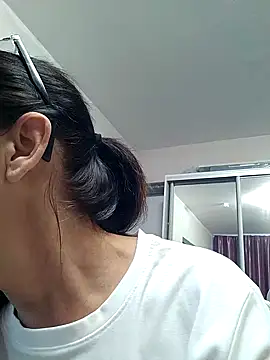 Snapshot of Celine_Faer1 chatting on July 2, 3:23 am Celine Faer1 online show from July 2, 3:23 am