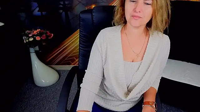 EmmaxPark online show from October 23, 5:50 am