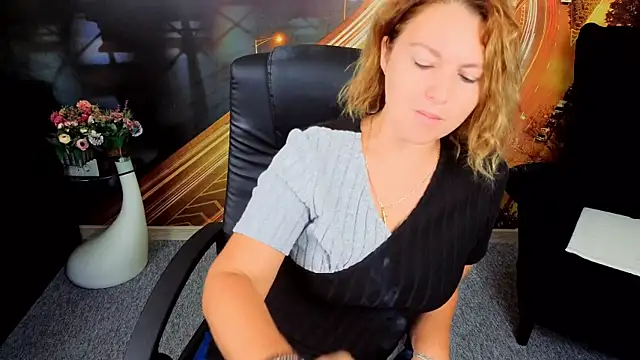 EmmaxPark online show from September 23, 6:20 am