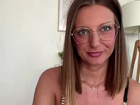 HornyJudith online show from July 20, 5:59 am