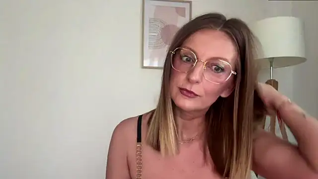 HornyJudith online show from February 12, 6:57 am