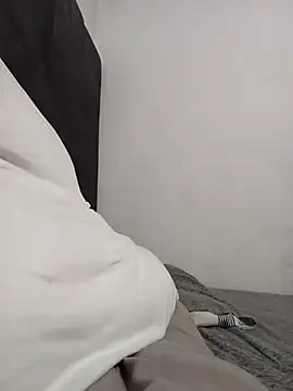 BLACK BOTTOM03 online show from January 13, 4:16 am