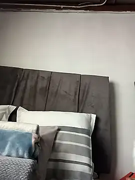 BLACK BOTTOM03 online show from January 14, 5:00 am