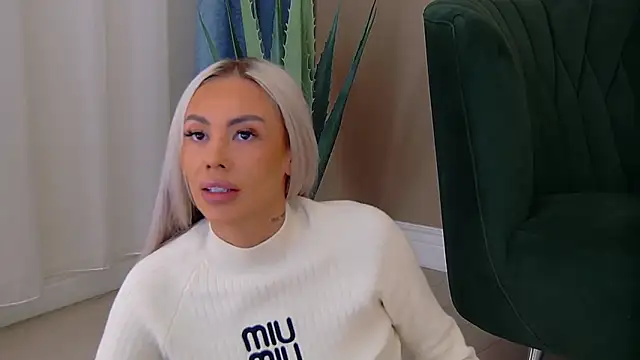 Bailey Rush online show from December 15, 6:03 pm