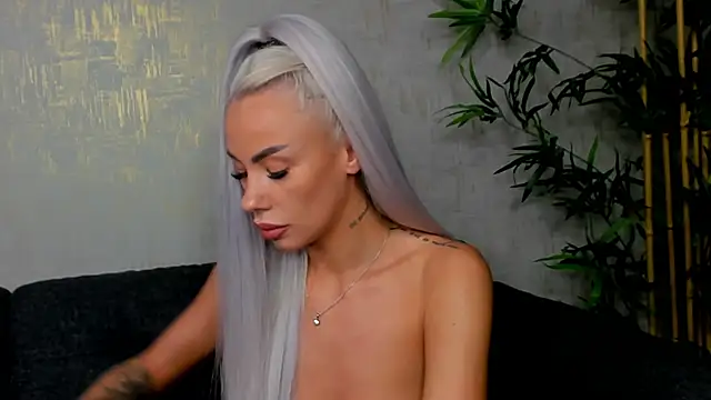 Bailey Rush online show from March 14, 11:45 am