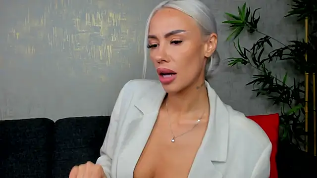 Bailey Rush online show from March 13, 12:02 pm