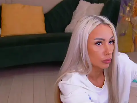 Bailey Rush online show from March 11, 3:17 pm