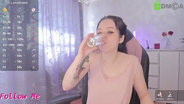 AnnyHoney  online show from March 16, 8:18 am