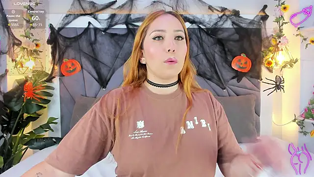 Snapshot of KiarhaTrixie chatting on October 30, 3:27 am KiarhaTrixie online show from October 30, 3:27 am