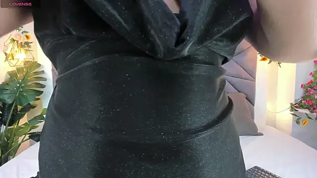 Snapshot of KiarhaTrixie chatting on November 9, 3:10 am KiarhaTrixie online show from November 9, 3:10 am