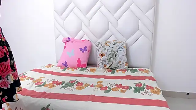 MatureHorny 70 online show from October 30, 9:33 pm