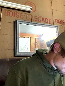 Midwestalpha online show from January 14, 8:07 am