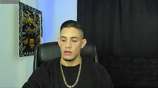 Snapshot of jhonnysnow17 chatting on June 16, 2:22 am jhonnysnow17 online show from June 16, 2:22 am