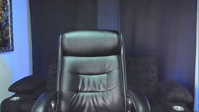 jhonnysnow17 online show from March 31, 6:43 pm