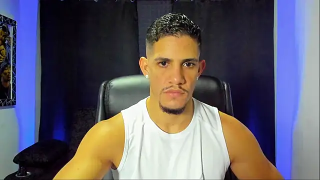 jhonnysnow17 online show from November 28, 11:49 pm