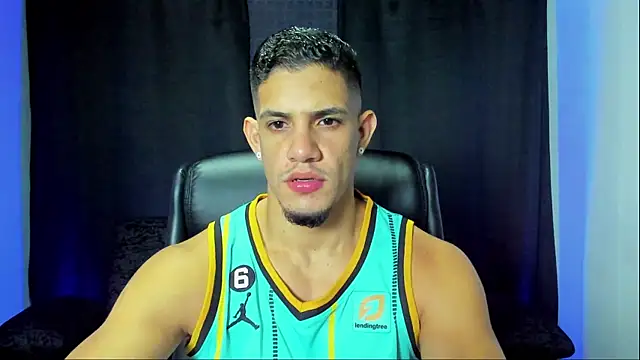 jhonnysnow17 online show from October 31, 5:48 am