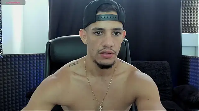 jhonnysnow17 online show from May 29, 3:51 pm
