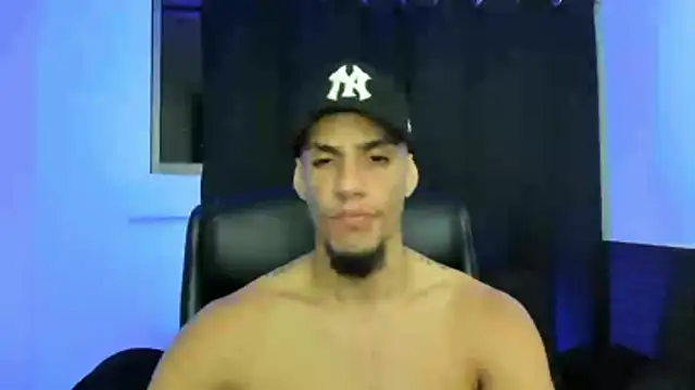 jhonnysnow17 online show from April 23, 6:31 am