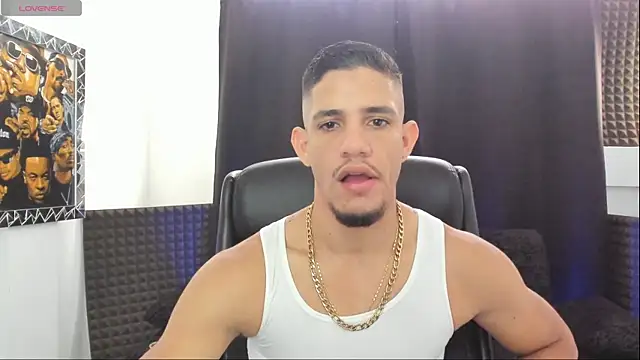 jhonnysnow17 online show from May 26, 2:26 pm
