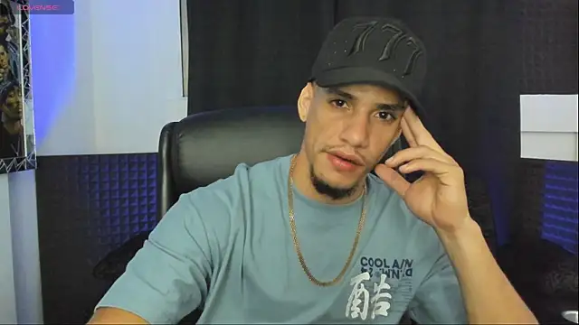 jhonnysnow17 online show from May 21, 2:42 am